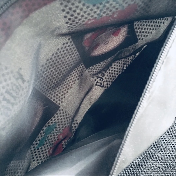 Hello Kitty Travel Organizing Pouch 3 Sections Drawstring, Net & Zipper Sanrio - Picture 12 of 12